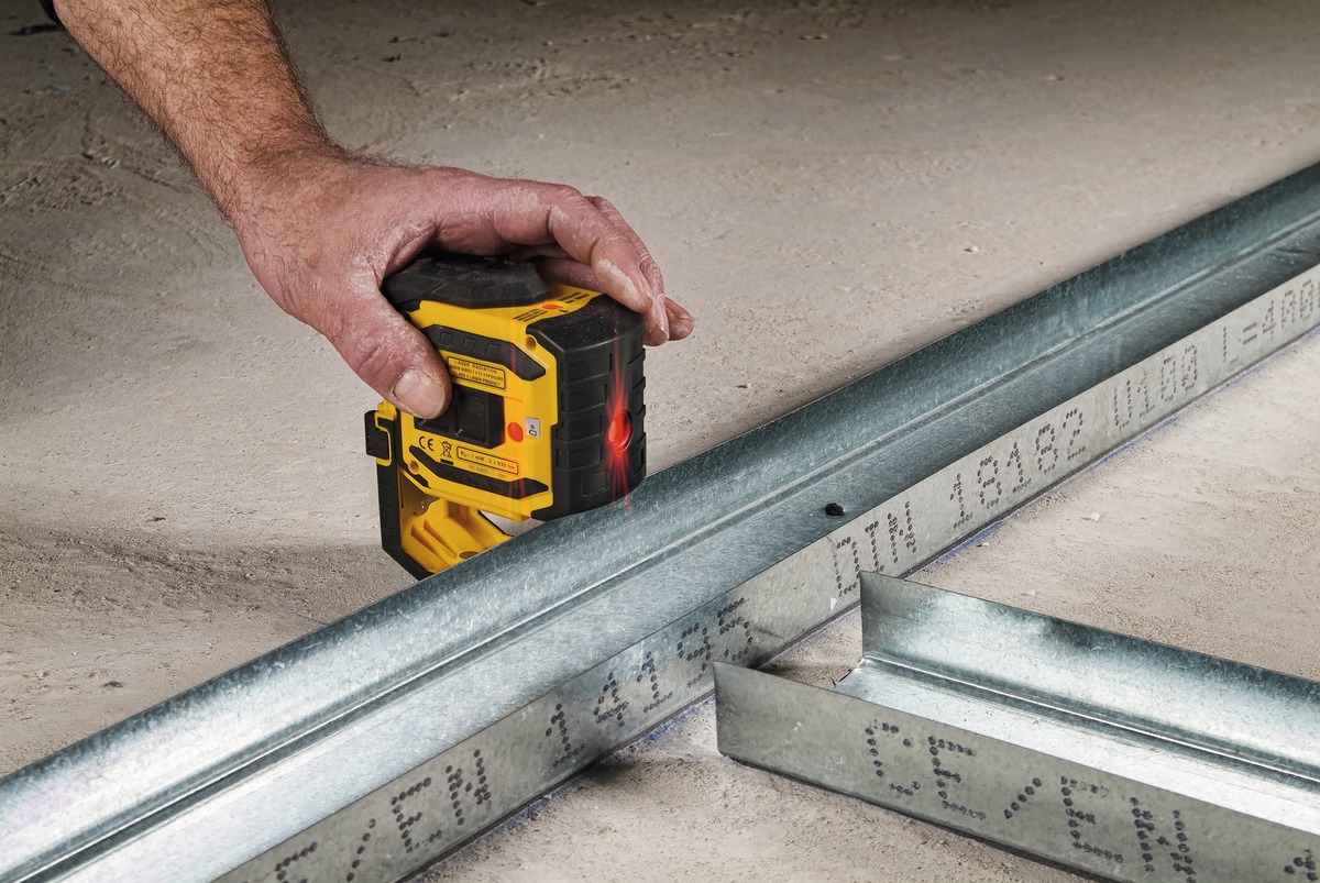 DV03 MPLA5P APL LA5P 01